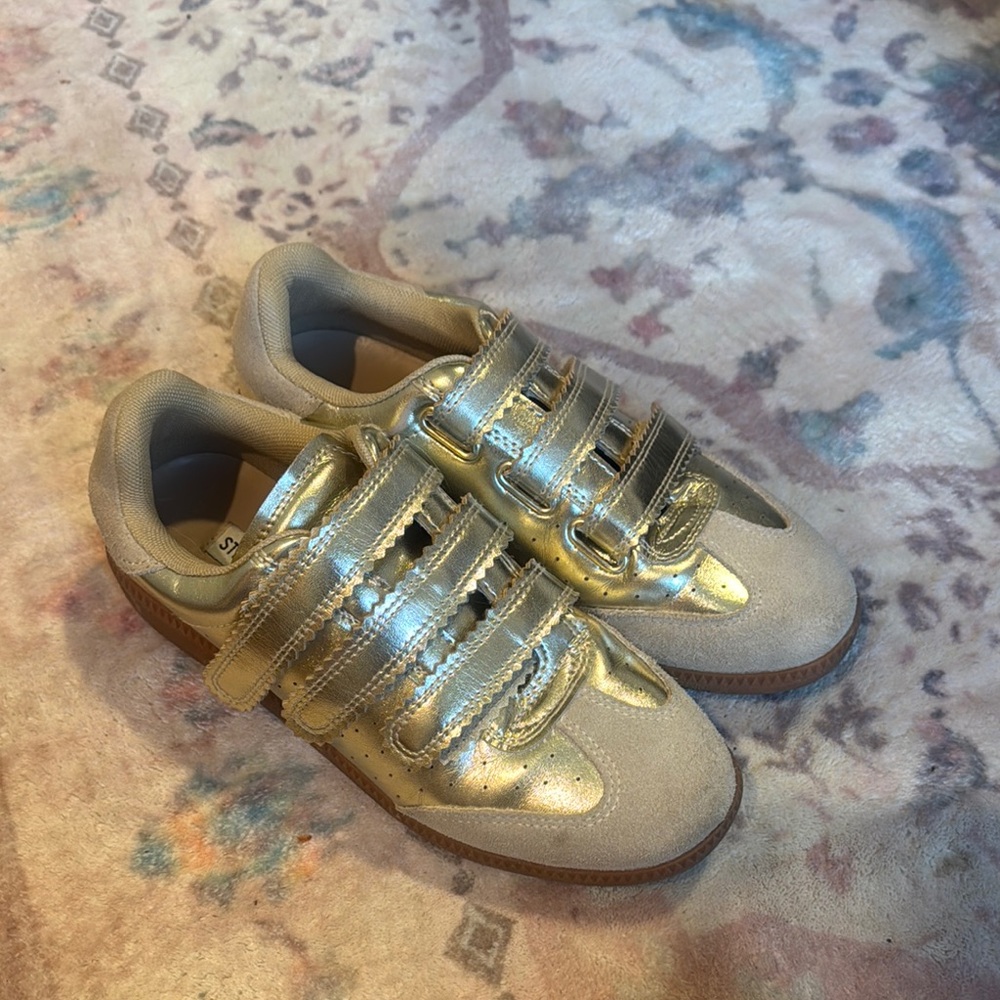 Gold steve madden shoes